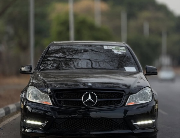 Foreign Used Mercedes Benz C300 2013 for Sale In Abuja