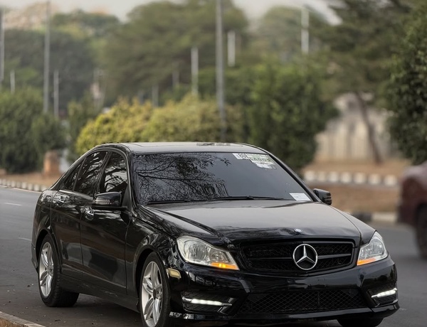 Foreign Used Mercedes Benz C300 2013 for Sale In Abuja