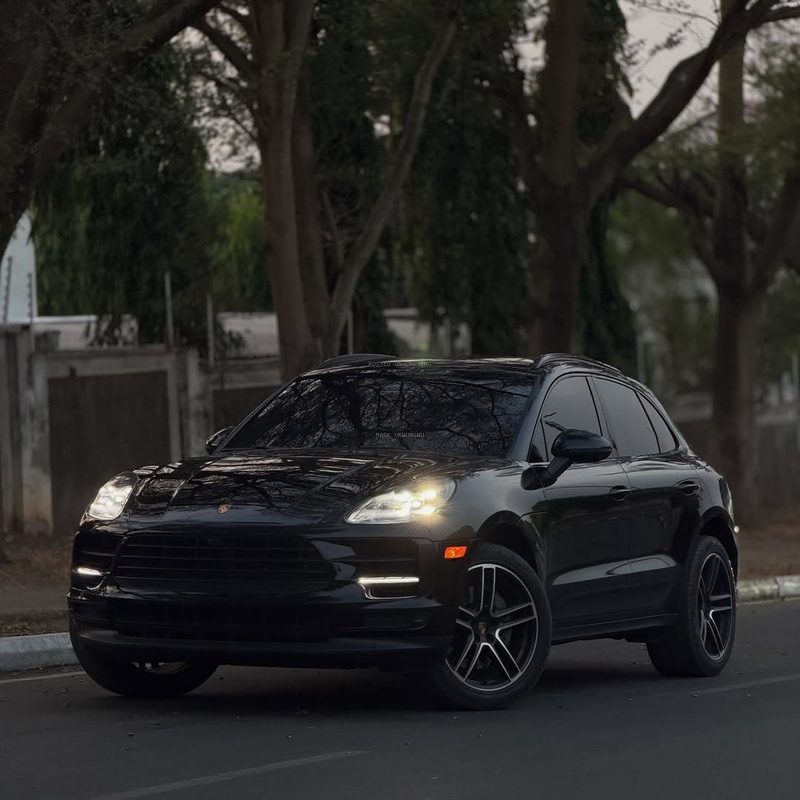Foreign Used Porsche Macan Sport 2021 for Sale In Abuja image