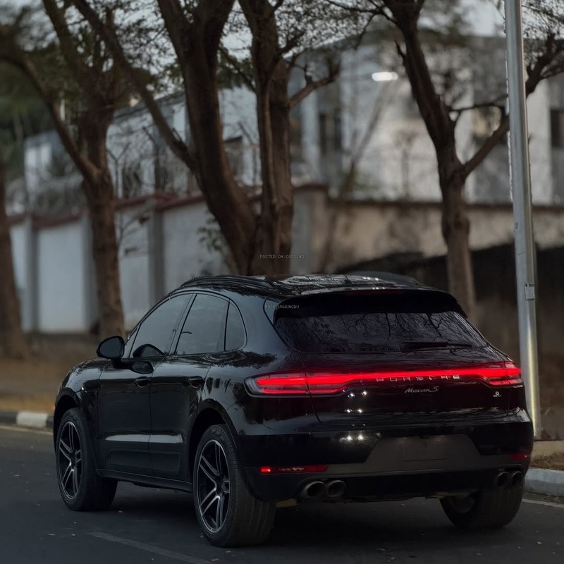 Foreign Used Porsche Macan Sport 2021 for Sale In Abuja image