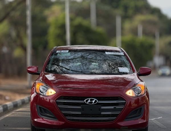 FOREIGN USED 2017 Hyundai Elantra GT– Clean, Stylish