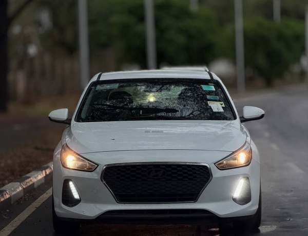 Hyundai Elantra GT2020 FOREIGN USED – Sporty Hatchback at Great