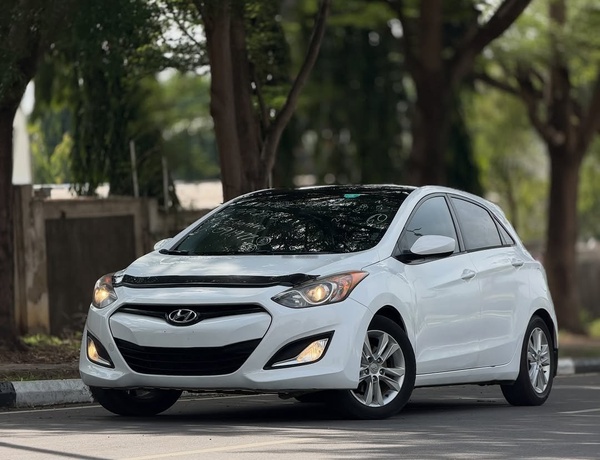 2013 HYUNDAI ELANTRA GT – FOREIGN USED | SPORT HATCHBACK