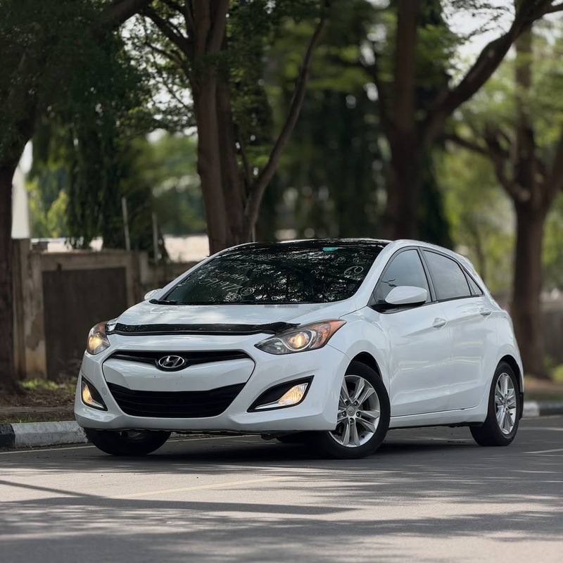 2013 HYUNDAI ELANTRA GT – FOREIGN USED | SPORT HATCHBACK image