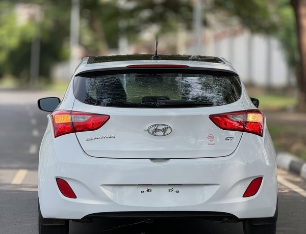 2013 HYUNDAI ELANTRA GT – FOREIGN USED | SPORT HATCHBACK