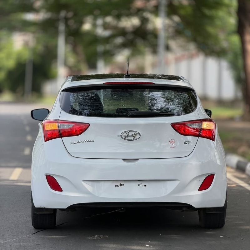 2013 HYUNDAI ELANTRA GT – FOREIGN USED | SPORT HATCHBACK image