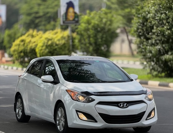 2013 HYUNDAI ELANTRA GT – FOREIGN USED | SPORT HATCHBACK