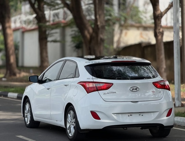 2013 HYUNDAI ELANTRA GT – FOREIGN USED | SPORT HATCHBACK