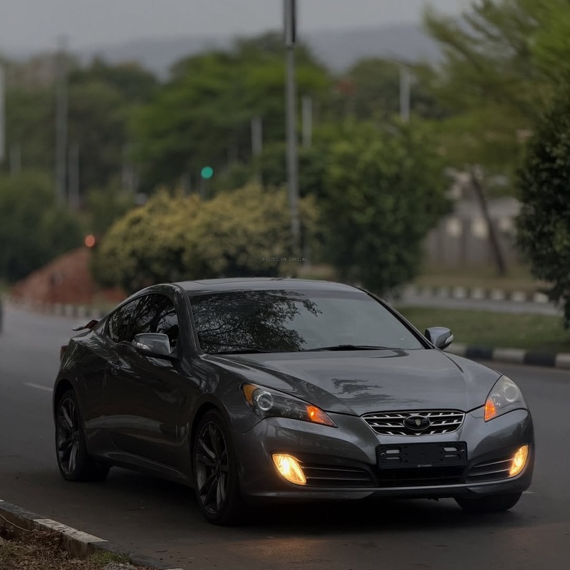 HYUNDAI GENESIS 2010 FOREIGN USED – EXECUTIVE CAR, BUY FAST image