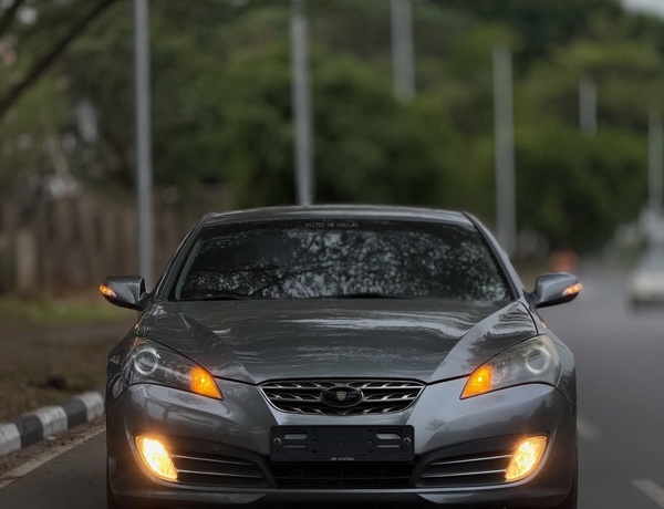 HYUNDAI GENESIS 2010 FOREIGN USED – EXECUTIVE CAR, BUY FAST