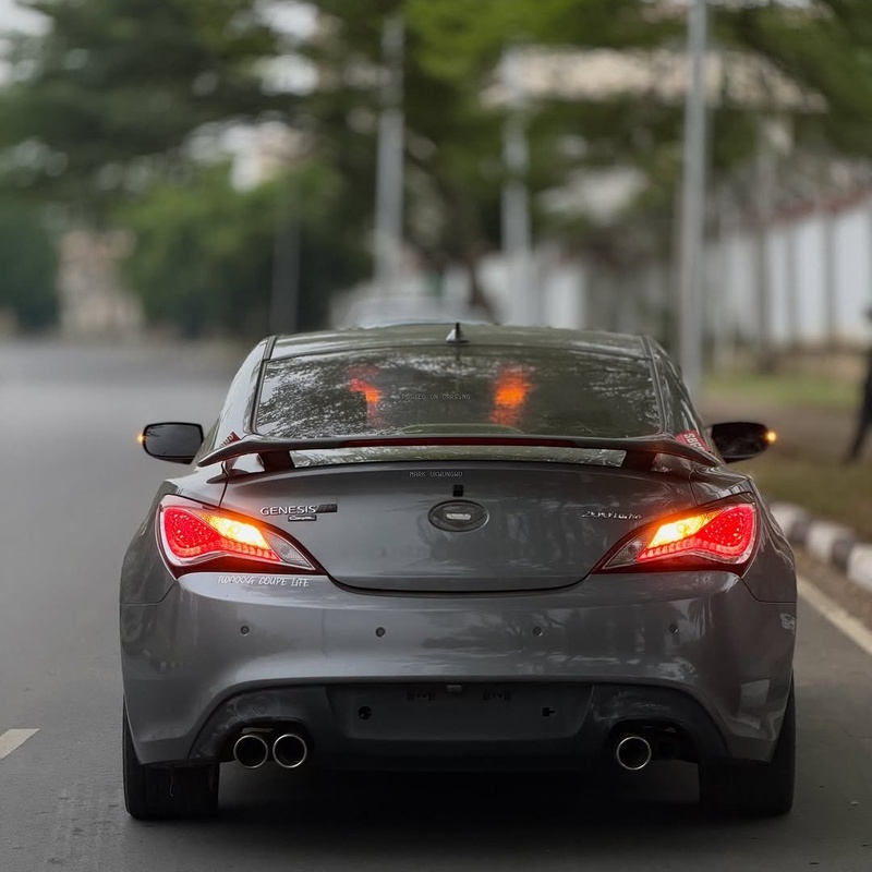 HYUNDAI GENESIS 2010 FOREIGN USED – EXECUTIVE CAR, BUY FAST image