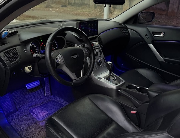 HYUNDAI GENESIS 2010 FOREIGN USED – EXECUTIVE CAR, BUY FAST