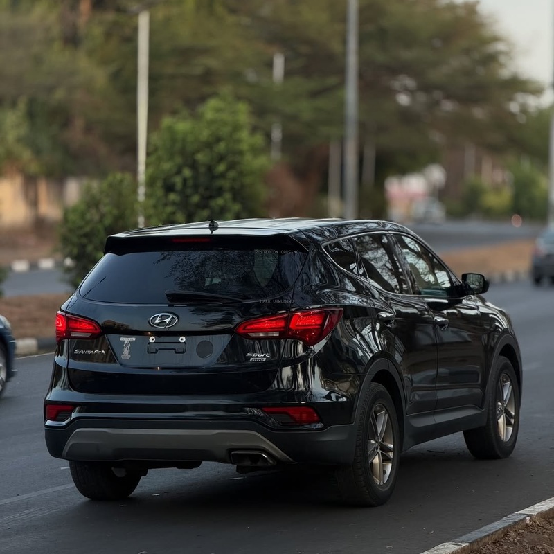 Hyundai Santa Fe 2018 Foreign Used 🔥 Full Option, Smooth Ride image