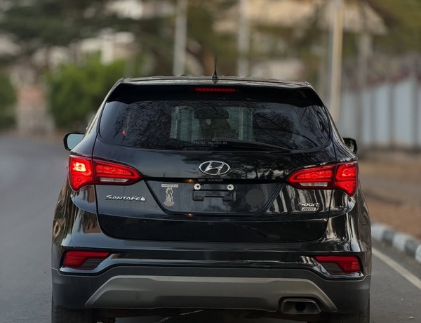 Hyundai Santa Fe 2018 Foreign Used 🔥 Full Option, Smooth Ride