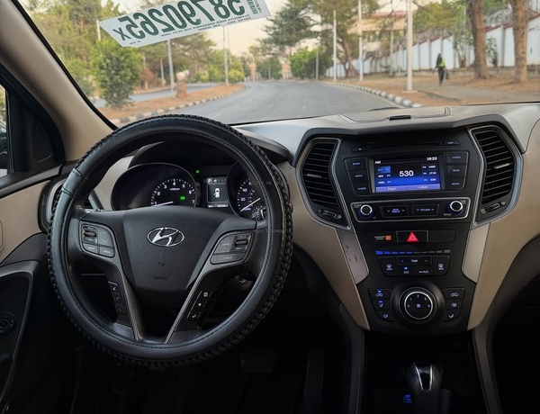 Hyundai Santa Fe 2018 Foreign Used 🔥 Full Option, Smooth Ride