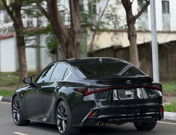 Lexus IS350 (2023) Foreign Used 🚗 Sporty Body, Strong Performance