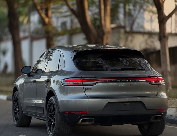 Foreign Used Porsche Maccan S 2021 for Sale In Abuja