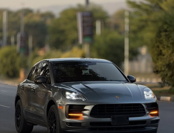 Foreign Used Porsche Maccan S 2021 for Sale In Abuja