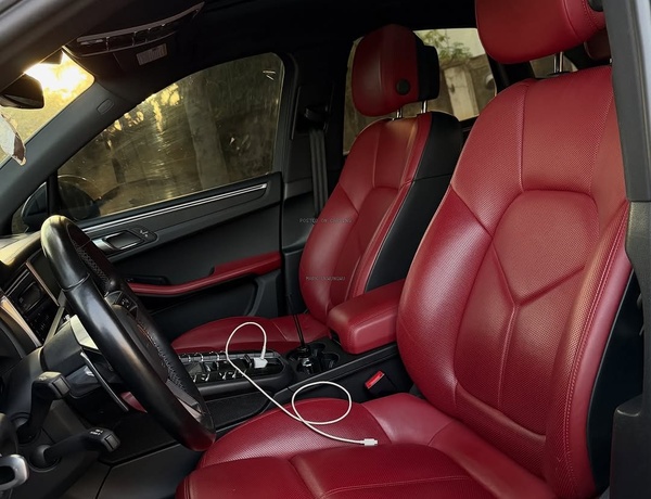 Foreign Used Porsche Maccan S 2021 for Sale In Abuja