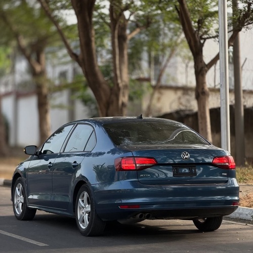 Foreign Used Volkswagen JETTA 2016 model for Sale In Abuja