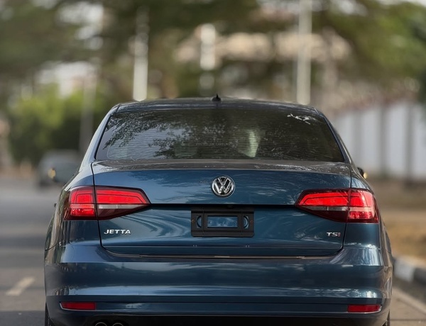 Foreign Used Volkswagen JETTA 2016 model for Sale In Abuja