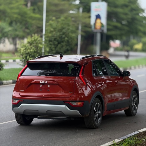 2023 KIA NIRO – FOREIGN USED | HYBRID LUXURY SUV 