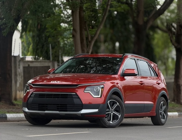 2023 KIA NIRO – FOREIGN USED | HYBRID LUXURY SUV 