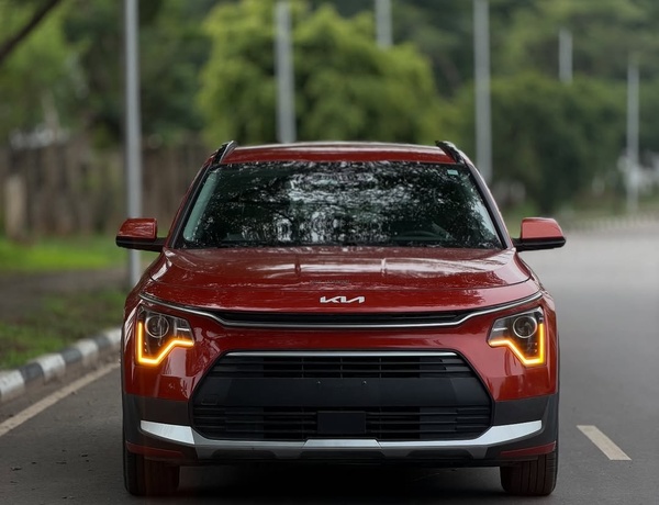 2023 KIA NIRO – FOREIGN USED | HYBRID LUXURY SUV 