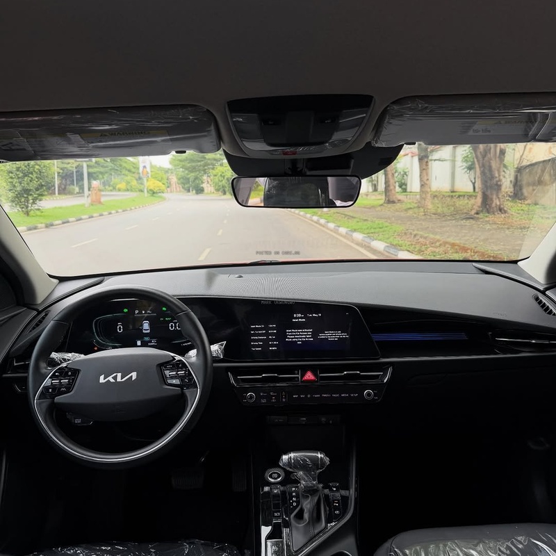 2023 KIA NIRO – FOREIGN USED | HYBRID LUXURY SUV  image
