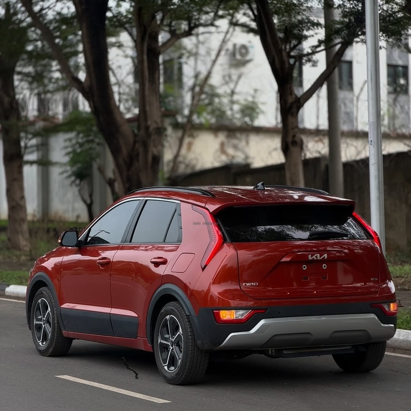 2023 KIA NIRO – FOREIGN USED | HYBRID LUXURY SUV  image