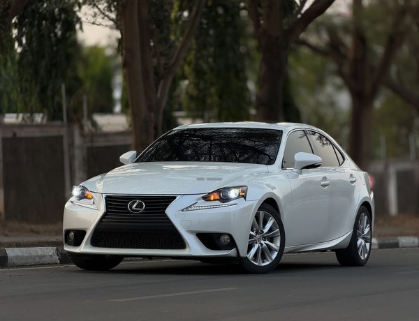 Foreign Used Lexus IS250 2014 for Sale in Abuja