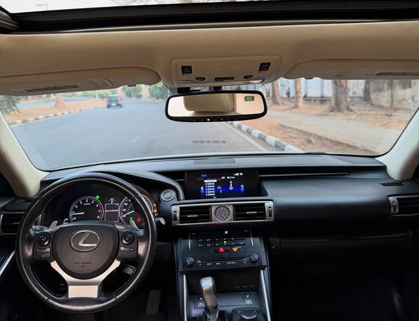 Foreign Used Lexus IS250 2014 for Sale in Abuja