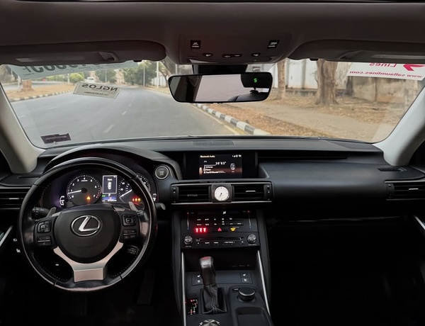 Foreign Used Lexus IS300 2017 for Sale In Abuja