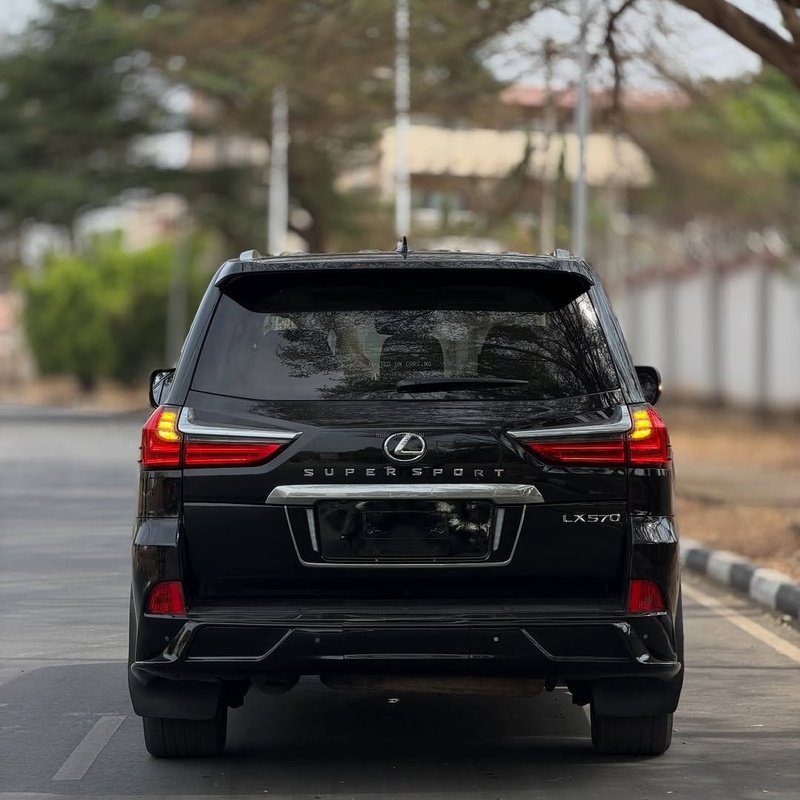 Lexus LX570 2016 Foreign Used 🇯🇵 Luxury SUV, Full Option image