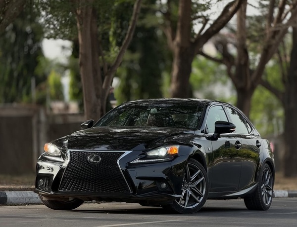 Foreign Used Lexus IS250 Fsport 2015 for Sale In Abuja