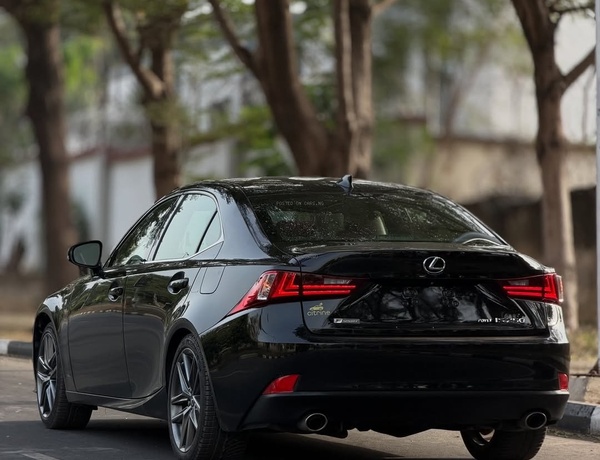 Foreign Used Lexus IS250 Fsport 2015 for Sale In Abuja