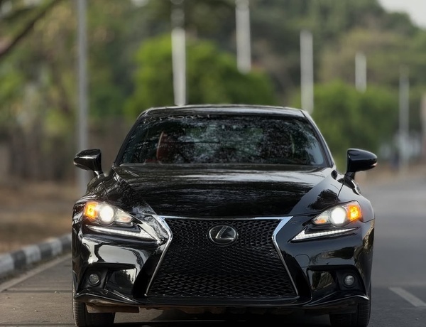 Foreign Used Lexus IS250 Fsport 2015 for Sale In Abuja