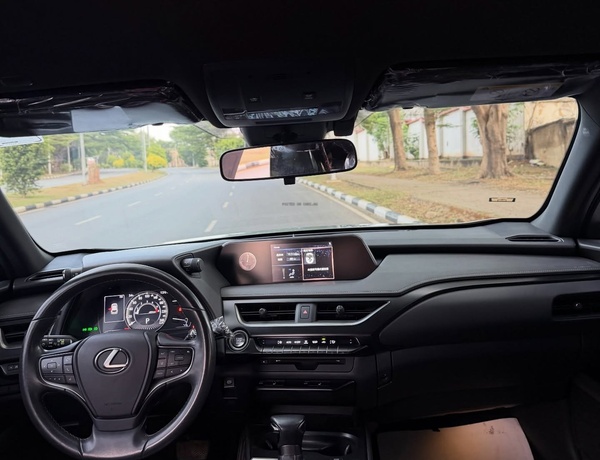 2024 LEXUS UX200 FOREIGN USED  – Luxury Compact SUV, Buy Now