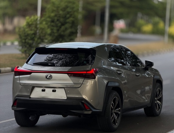 2024 LEXUS UX200 FOREIGN USED  – Luxury Compact SUV, Buy Now