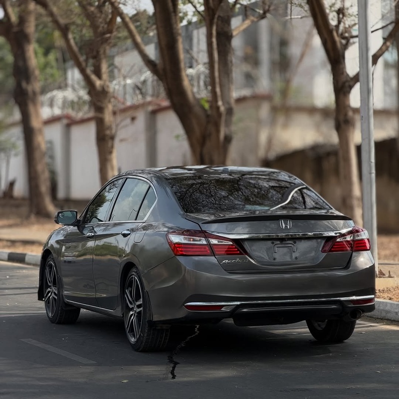 2016 Honda Accord EX-L FOREIGN USED – Grab It Today image