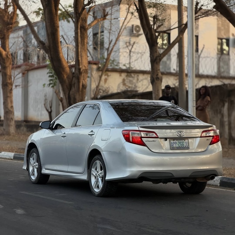 Toyota Camry SE 2013 FOREIGN USED for Sale In Abuja image