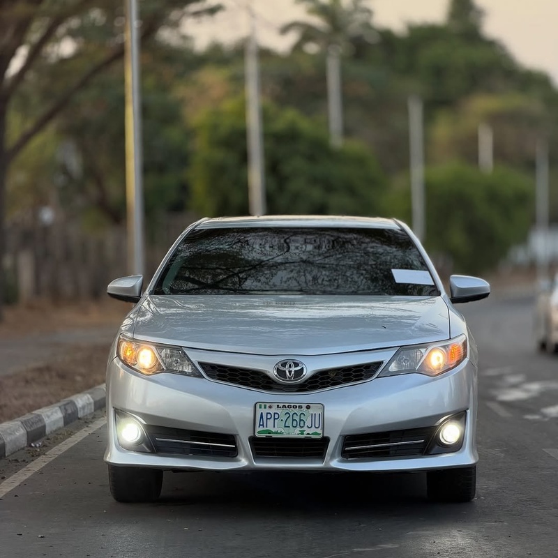 Toyota Camry SE 2013 FOREIGN USED for Sale In Abuja image