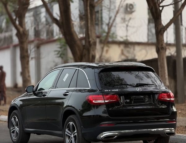  Foreign Used 2016 Mercedes-Benz GLC300 for Sale In Abuja