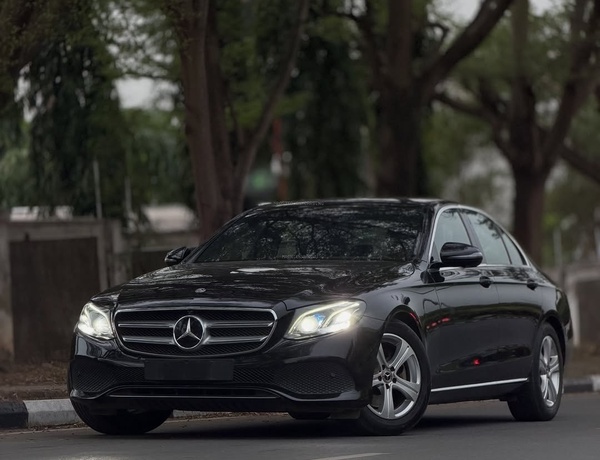 Limited Offer! Mercedes-Benz E300 – 2017  FOREIGN USED – Grab This Luxury Ride Now