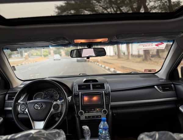 Foreign Used Toyota Camry SE 2013 for Sale In Abuja