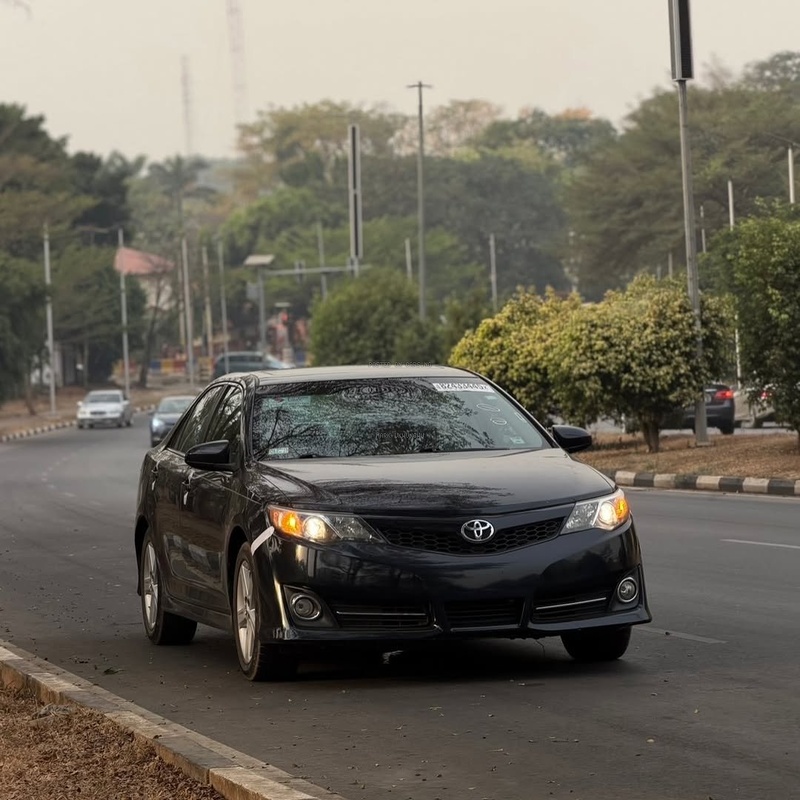 Foreign Used Toyota Camry SE 2013 for Sale In Abuja image