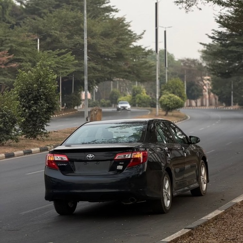 Foreign Used Toyota Camry SE 2013 for Sale In Abuja