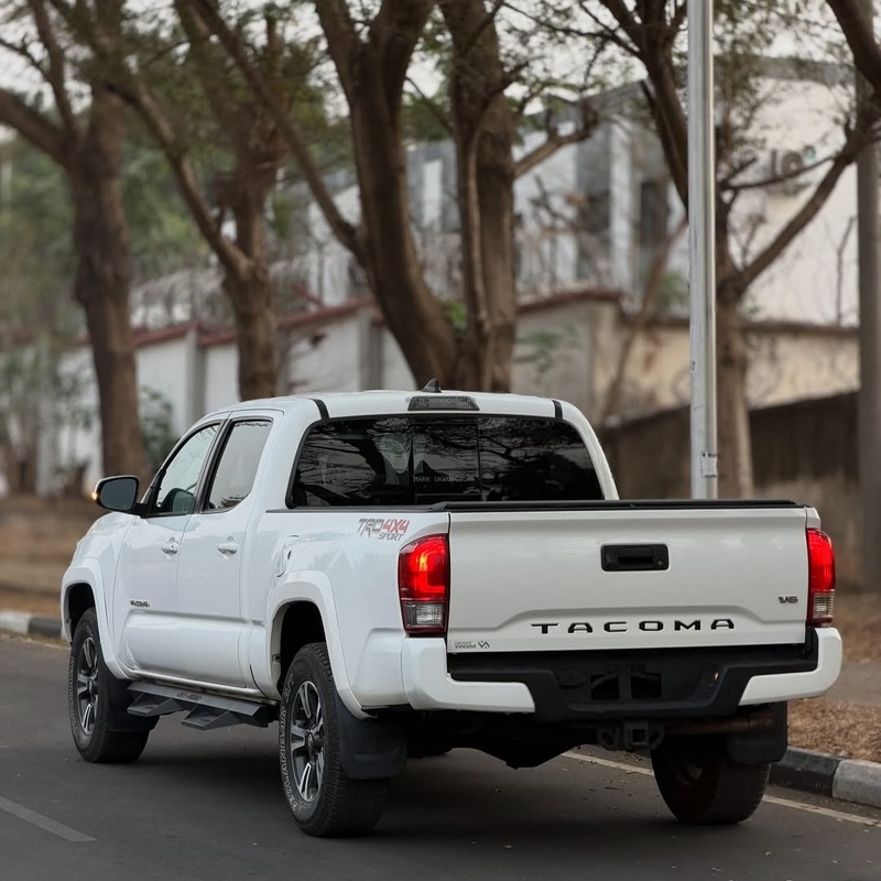  Foreign Used Toyota Tacoma 2016 for Sale In Abuja image