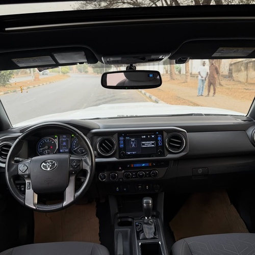  Foreign Used Toyota Tacoma 2016 for Sale In Abuja