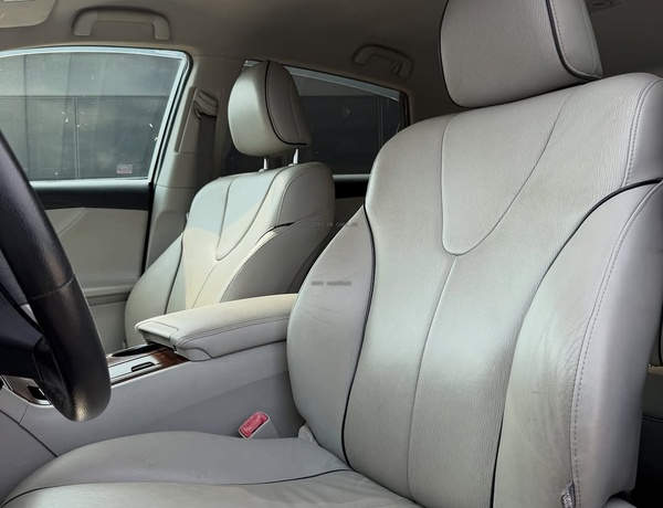 Low Mileage Toyota Venza 2010– Foreign Used 